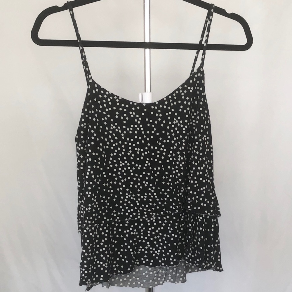 ✨Polka dotted tank top